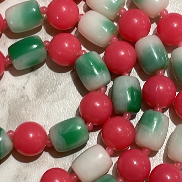 Vintage Pink and Green  fruit colours Beaded Necklace - Picture 3 of 6